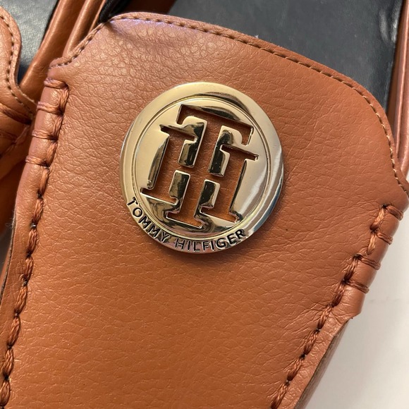 NWOT Tommy Hilfiger Harmen Loafer Shoes Flats Size 8 Faux Leather - Picture 4 of 9